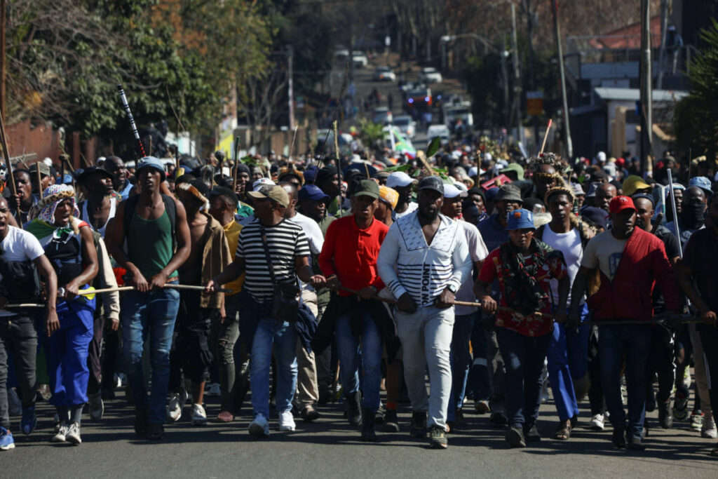 Thousands flee South Africa after nationwide anti-immigrant protests